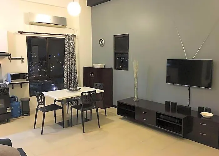 Raya P09 - Airport-side Penthouse 4* Manila