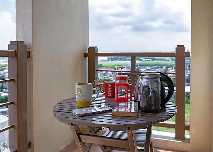 Hotel Raya P09 - Airport-side Penthouse 4*