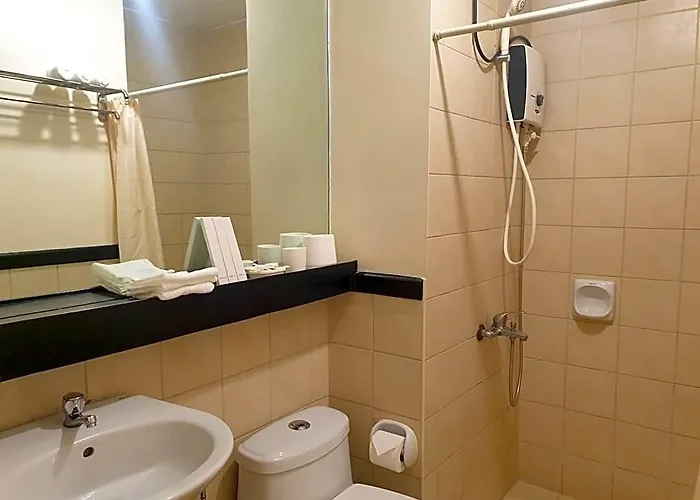 Raya P09 - Airport-side Penthouse 4* Manila