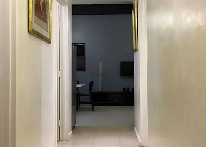 Hotel Raya P09 - Airport-side Penthouse 4*